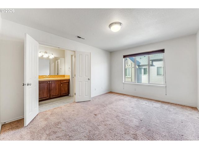 4884 Nw 162ND Ter, Portland, OR 97229