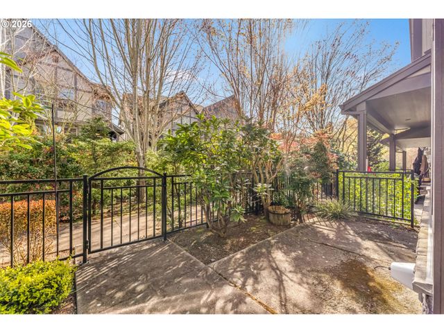 4884 Nw 162ND Ter, Portland, OR 97229