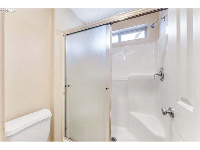 4884 Nw 162ND Ter, Portland, OR 97229