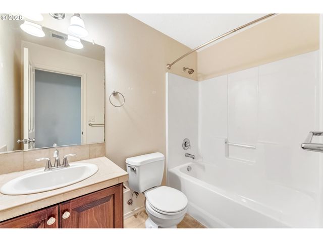 4884 Nw 162ND Ter, Portland, OR 97229