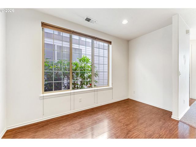 4884 Nw 162ND Ter, Portland, OR 97229