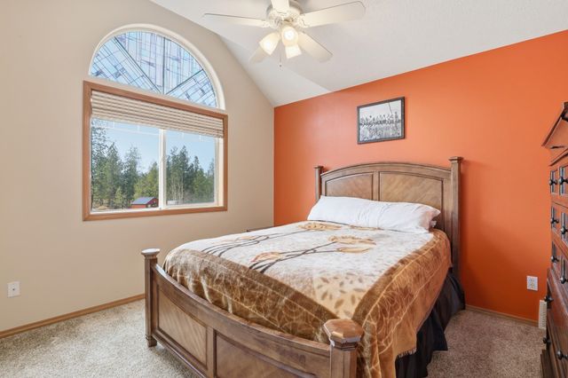 6259 Brennan Ct, Nine Mile Falls, WA 99026