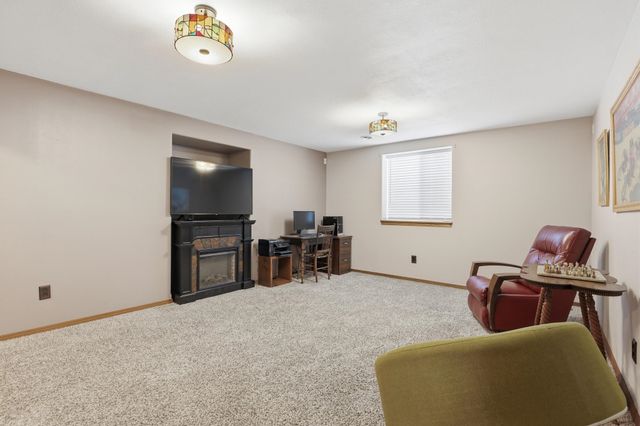 6259 Brennan Ct, Nine Mile Falls, WA 99026