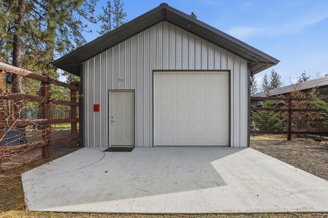 6259 Brennan Ct, Nine Mile Falls, WA 99026