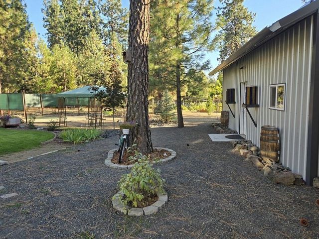 6259 Brennan Ct, Nine Mile Falls, WA 99026