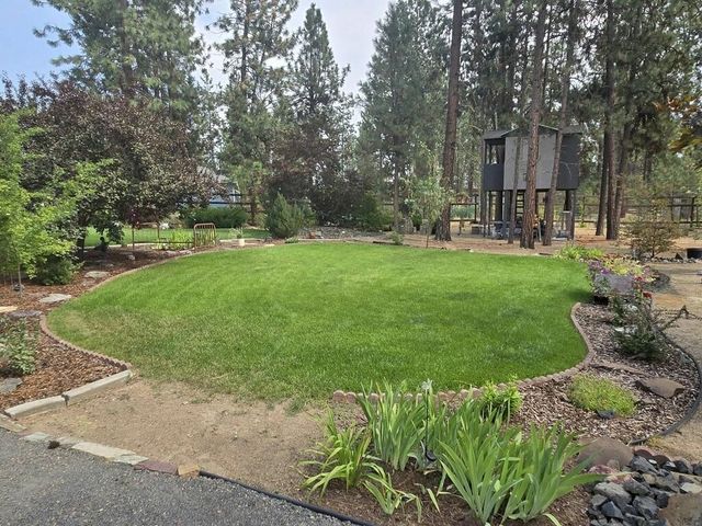 6259 Brennan Ct, Nine Mile Falls, WA 99026