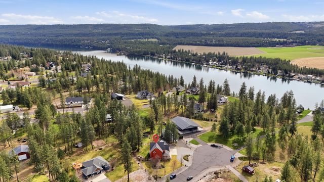 6259 Brennan Ct, Nine Mile Falls, WA 99026
