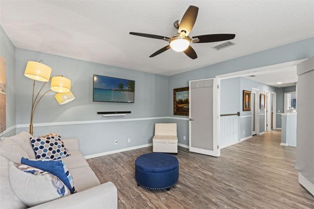 10117 DEERCLIFF DRIVE, Tampa, FL 33647