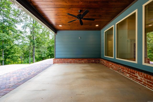 4032 Eagle Valley Drive, Benton, AR 72019
