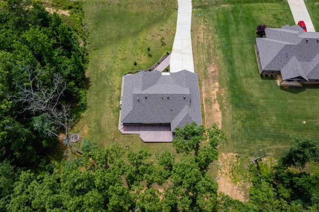 4032 Eagle Valley Drive, Benton, AR 72019