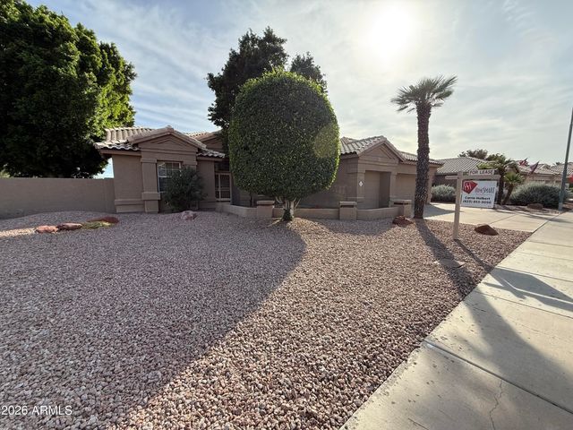 6335 W DONALD Drive, Glendale, AZ 85310