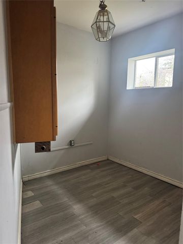 6304 Hudson Bend RD, Austin, TX 78734