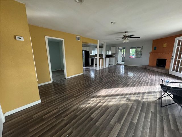 6304 Hudson Bend RD, Austin, TX 78734