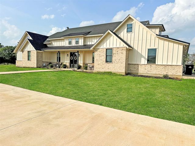 1215 Private Road 7039, Lexington, TX 78947