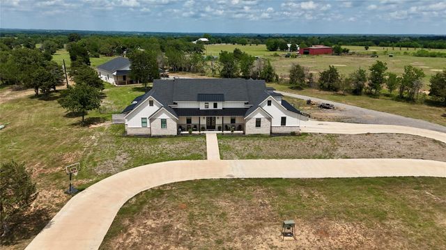 1215 Private Road 7039, Lexington, TX 78947