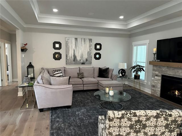 430 Whistlers Cove Lane, Greece, NY 14612