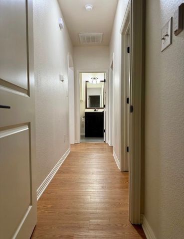 1001 Roberts Bend, Granbury, TX 76048