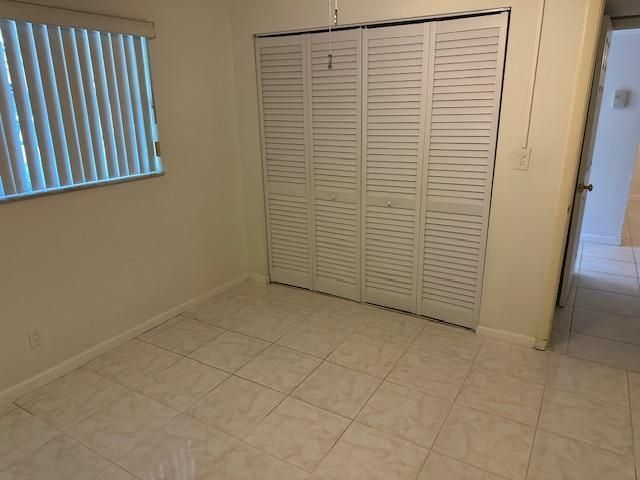 7680 NW 1st Street 102, Margate, FL 33063