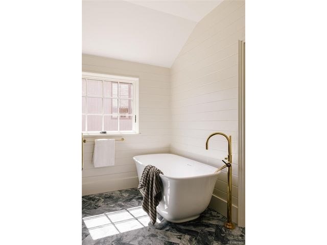 858 S Saint Paul St, Denver, CO 80209