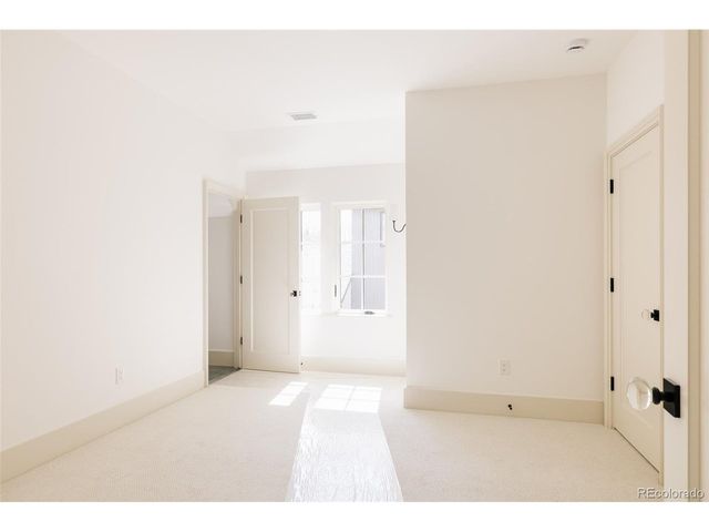 858 S Saint Paul St, Denver, CO 80209