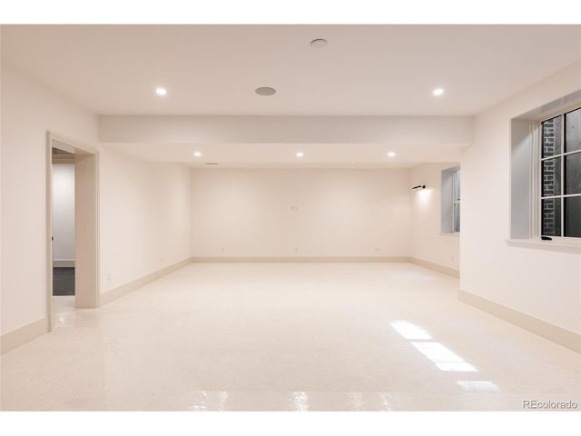 858 S Saint Paul St, Denver, CO 80209