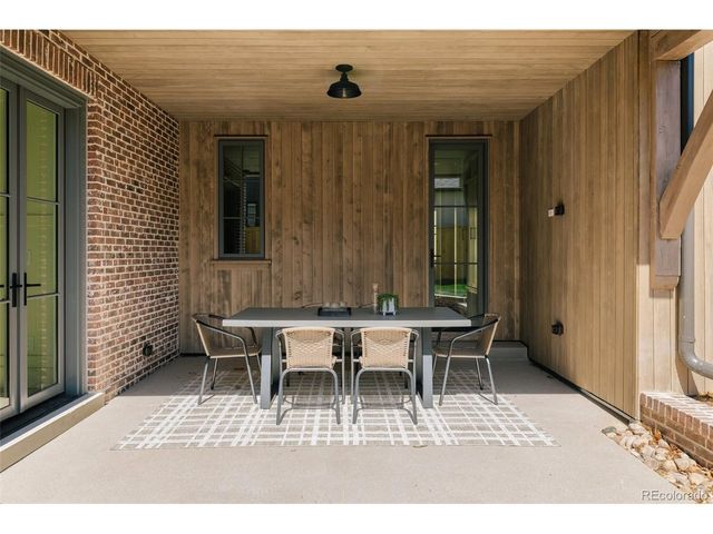 858 S Saint Paul St, Denver, CO 80209