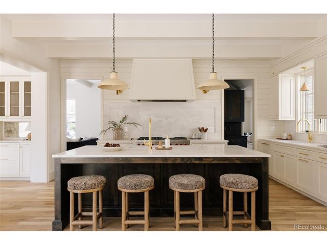 858 S Saint Paul St, Denver, CO 80209