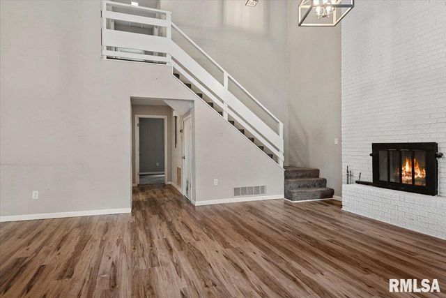 1924 CEDAR Street, Jacksonville, IL 62650