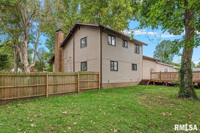 1924 CEDAR Street, Jacksonville, IL 62650