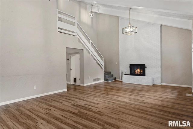 1924 CEDAR Street, Jacksonville, IL 62650