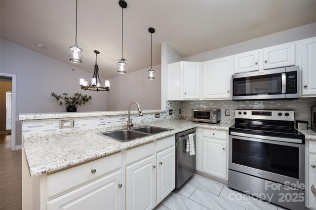 16354 Redstone Mountain Lane, Charlotte, NC 28277