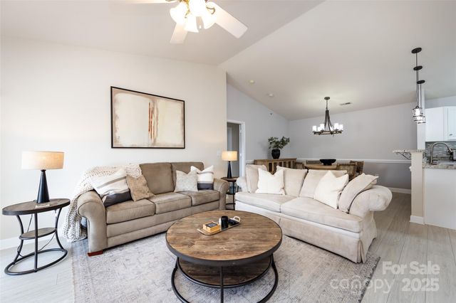 16354 Redstone Mountain Lane, Charlotte, NC 28277