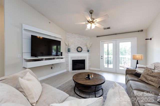 16354 Redstone Mountain Lane, Charlotte, NC 28277