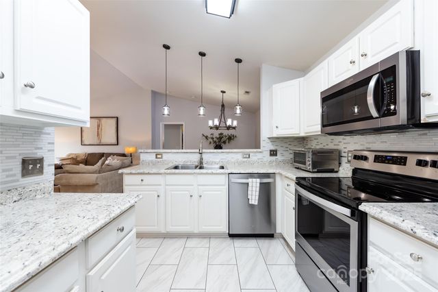 16354 Redstone Mountain Lane, Charlotte, NC 28277