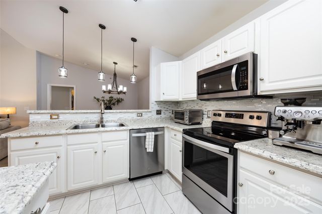 16354 Redstone Mountain Lane, Charlotte, NC 28277