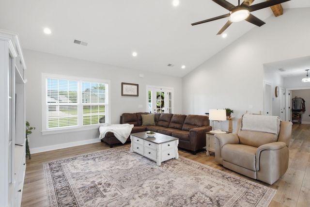 301 Pageant Drive, Richmond, KY 40475