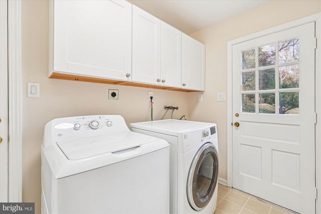 4605 SUNFLOWER DR, Rockville, MD 20853