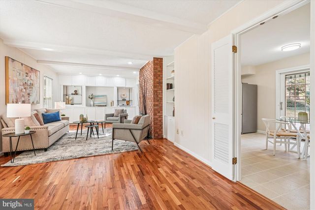 4605 SUNFLOWER DR, Rockville, MD 20853