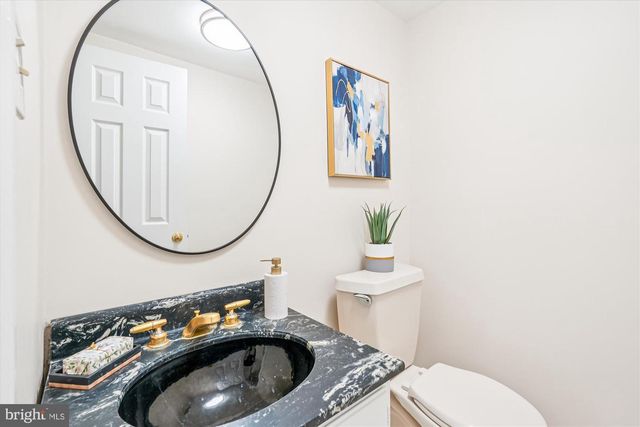 4605 SUNFLOWER DR, Rockville, MD 20853