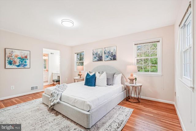 4605 SUNFLOWER DR, Rockville, MD 20853