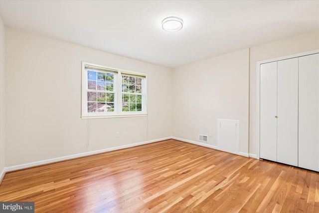 4605 SUNFLOWER DR, Rockville, MD 20853