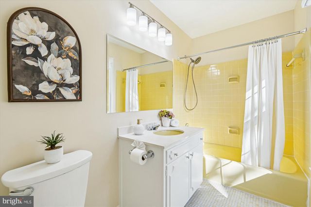 4605 SUNFLOWER DR, Rockville, MD 20853