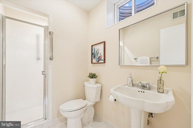 4605 SUNFLOWER DR, Rockville, MD 20853