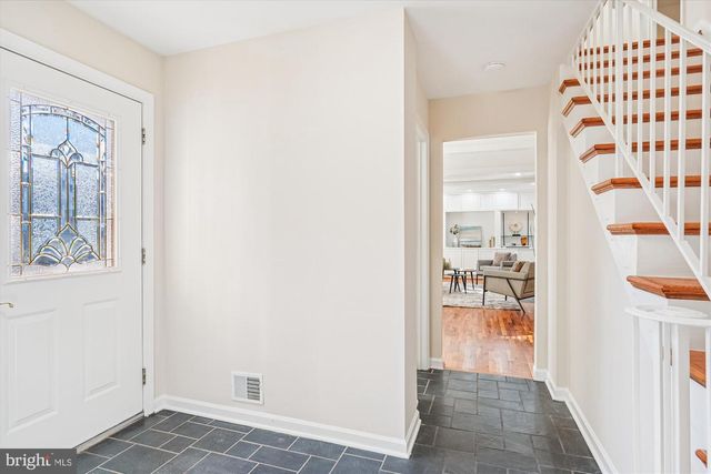 4605 SUNFLOWER DR, Rockville, MD 20853