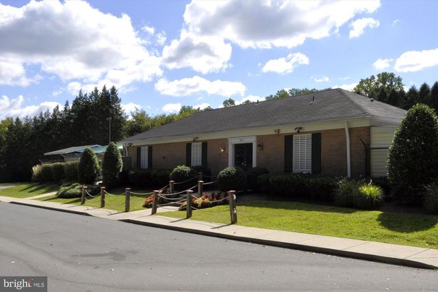 4605 SUNFLOWER DR, Rockville, MD 20853