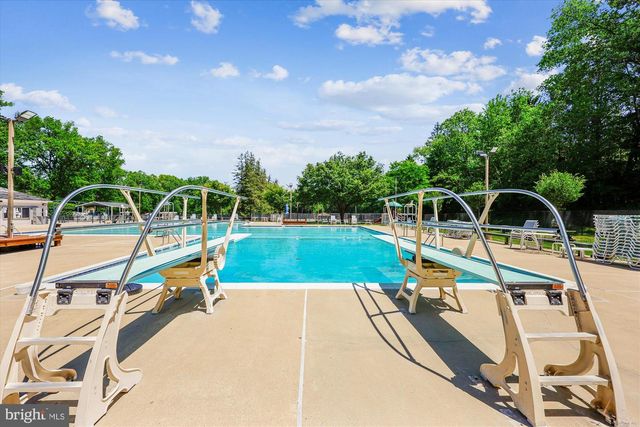 4605 SUNFLOWER DR, Rockville, MD 20853