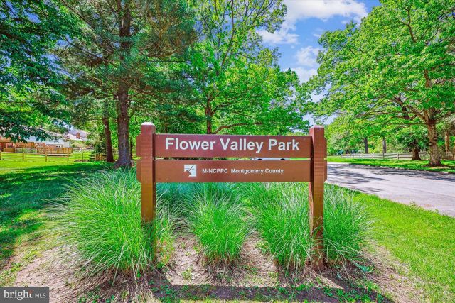 4605 SUNFLOWER DR, Rockville, MD 20853