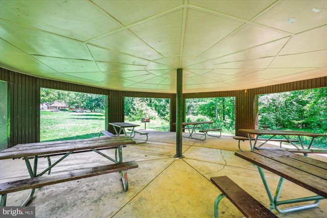 4605 SUNFLOWER DR, Rockville, MD 20853