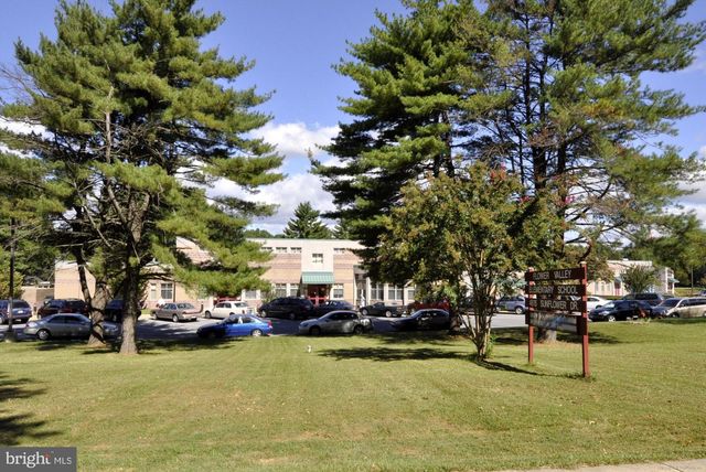 4605 SUNFLOWER DR, Rockville, MD 20853