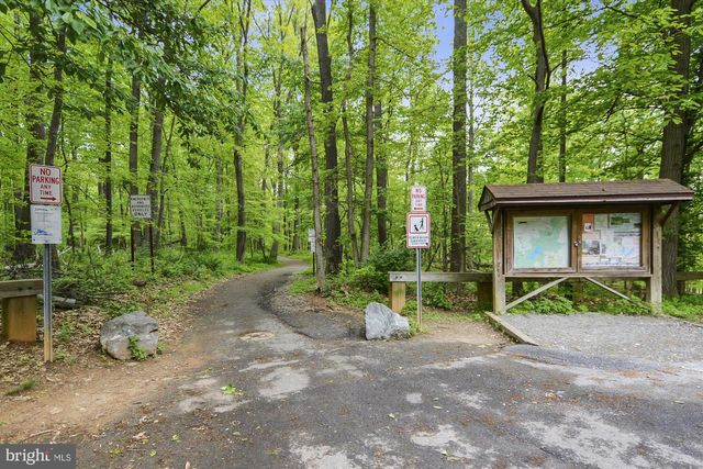 4605 SUNFLOWER DR, Rockville, MD 20853